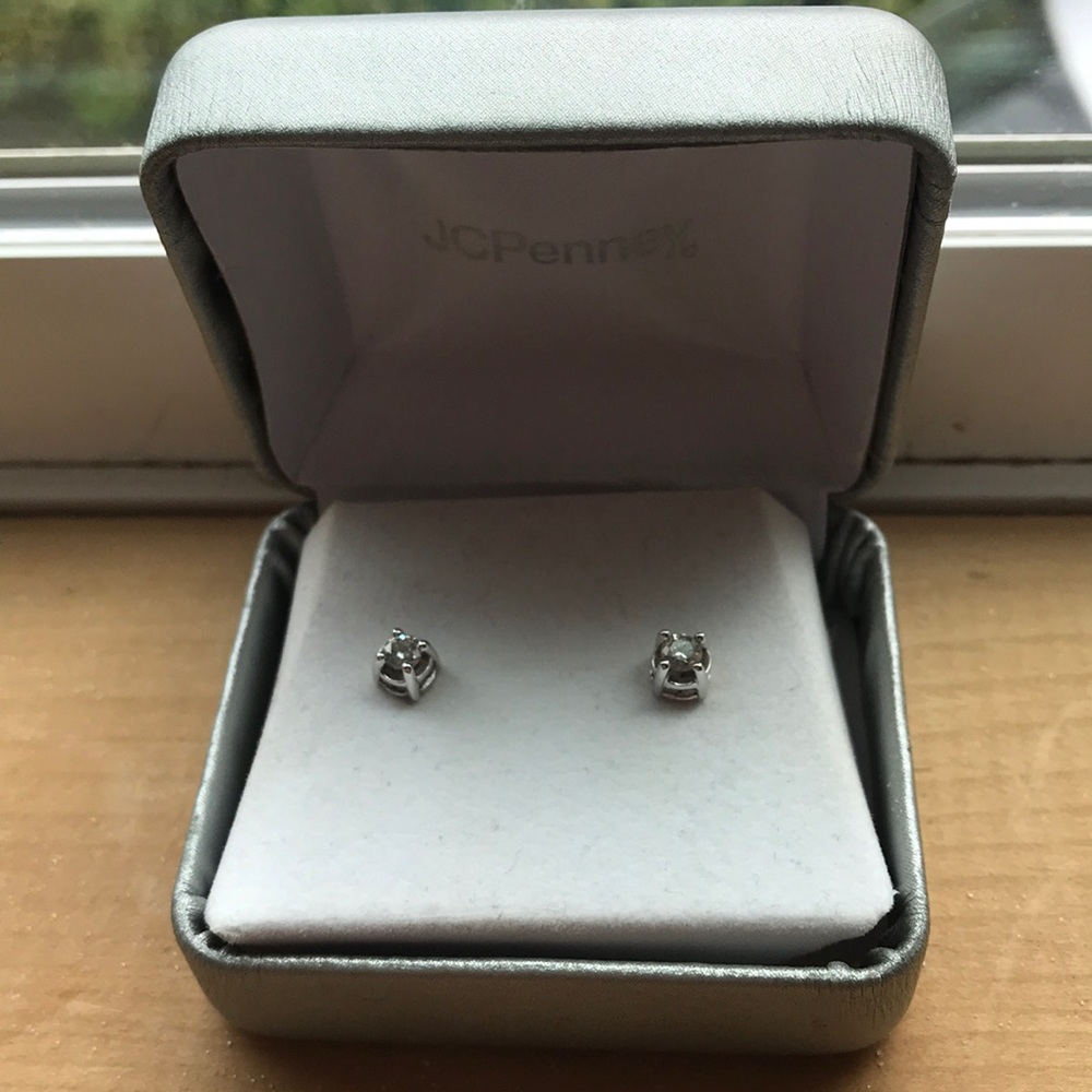 Silver and cubic zirconia stud earrings